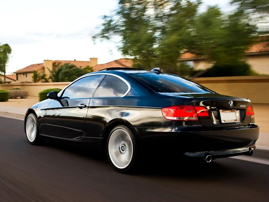  BMW 335i Coupe 2007 года  (US) (фото 14 из 16)